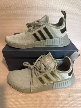 adidas gazelle silver green womens Men's adidas NMD_R1 Shoes Magic Lime GX9536